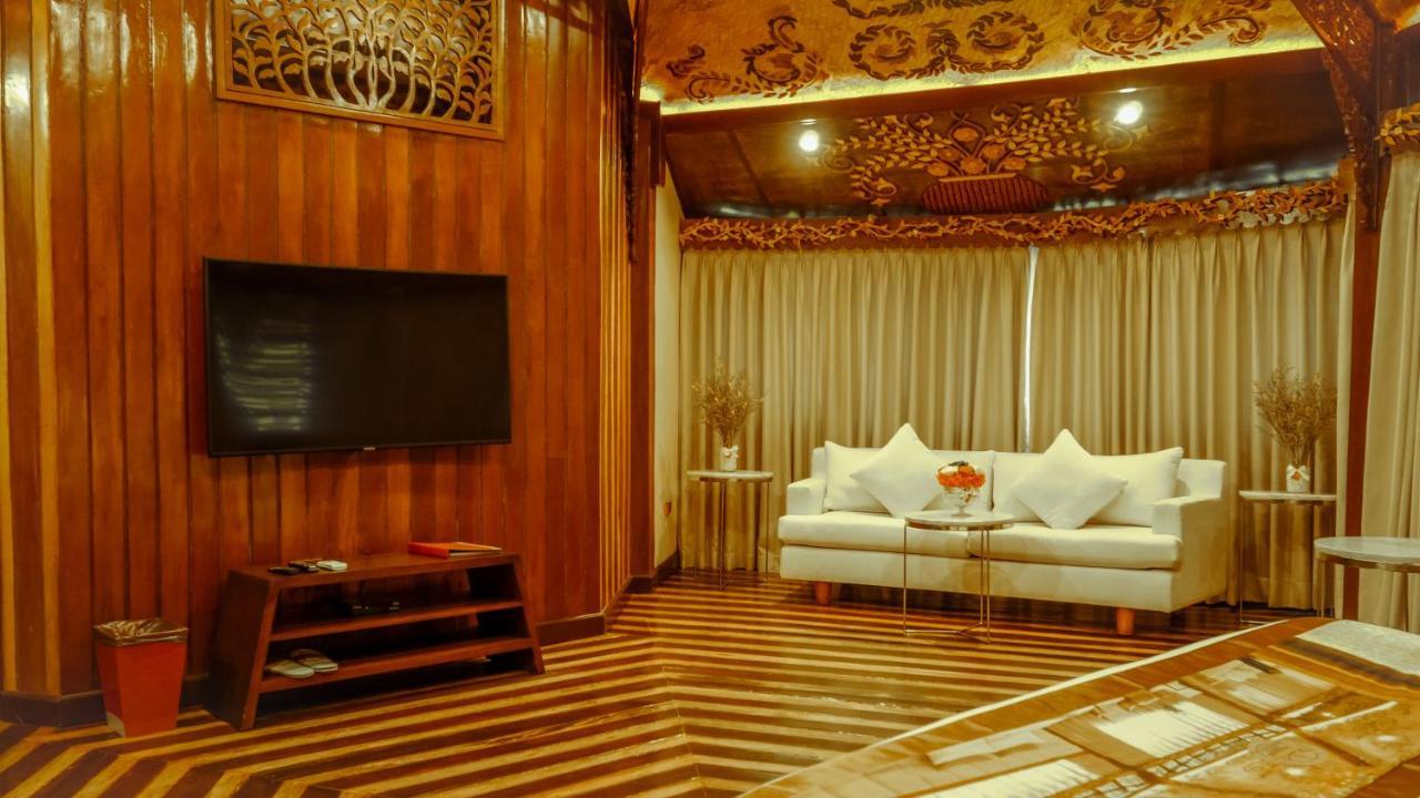 Rancho Bernardo Luxury Villas And Resort Bagac Экстерьер фото