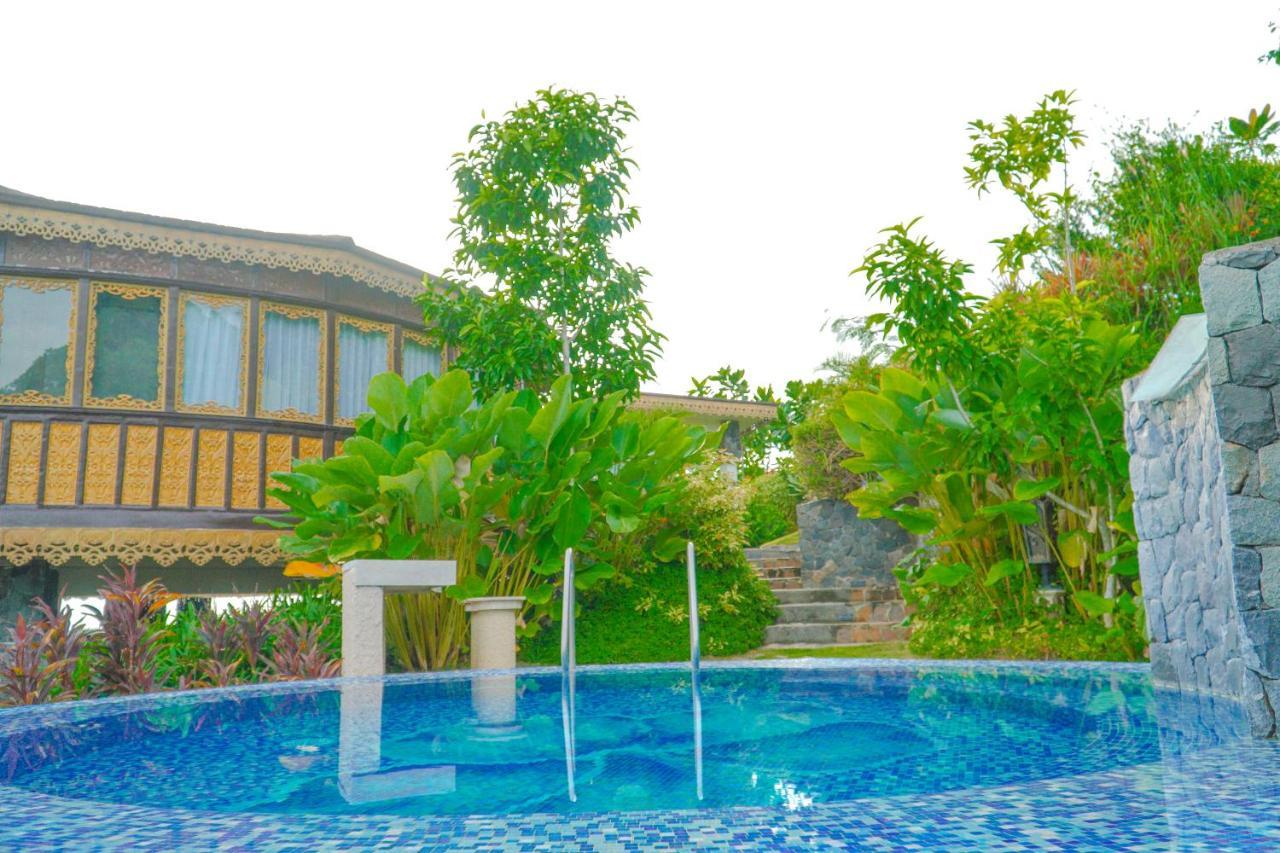 Rancho Bernardo Luxury Villas And Resort Bagac Экстерьер фото