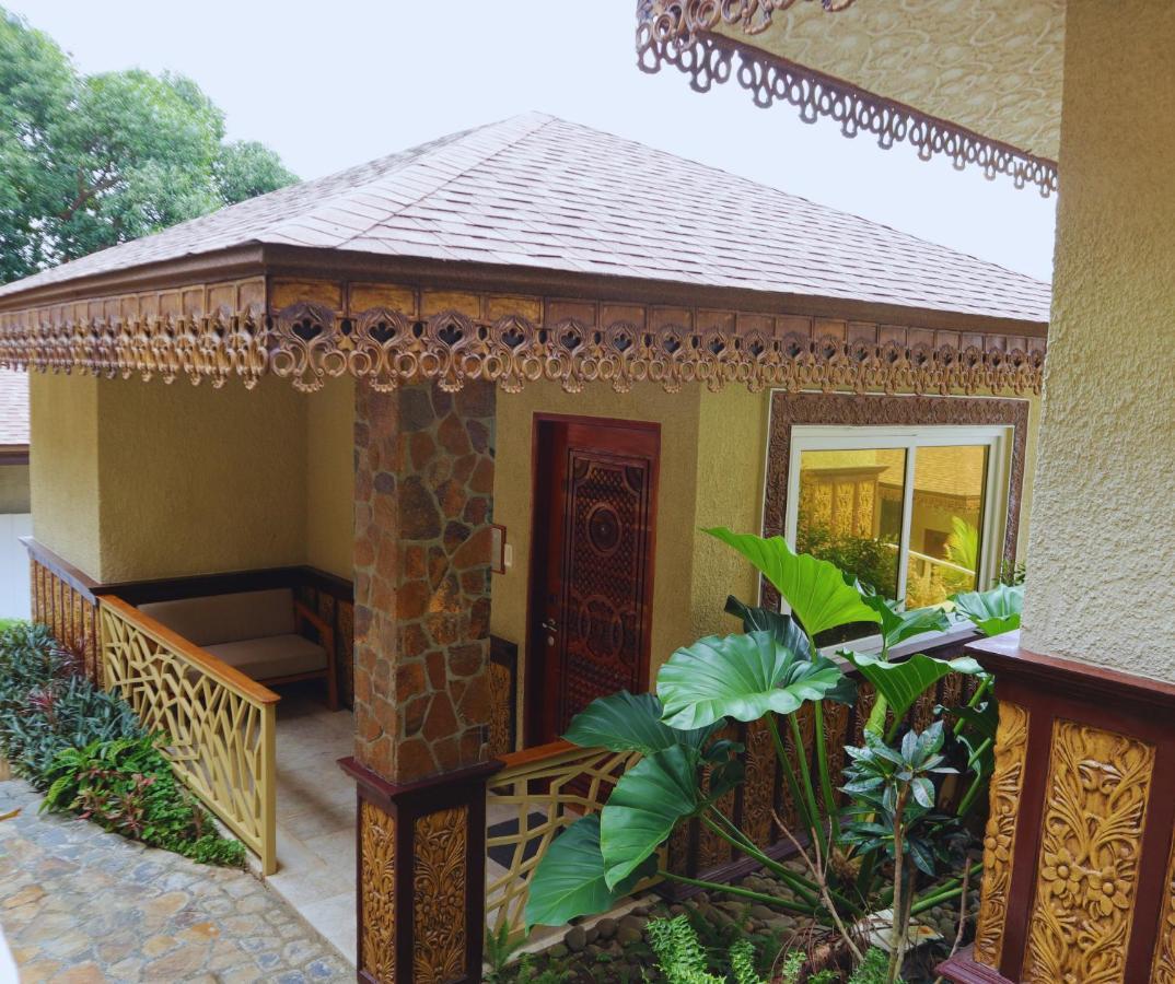 Rancho Bernardo Luxury Villas And Resort Bagac Экстерьер фото